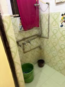 Bedroom Image of 550 Sq.ft 1.5 BHK Builder Floor for rent in DDA LIG Flats Pocket E, Dilshad Garden New Delhi for Rs. 20000