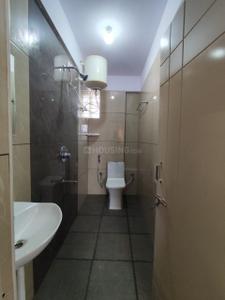 Bathroom Image of 600 Sq.ft 1 BHK Apartment / Flat for rent in S.G. Palya Bengaluru for Rs. 25999
