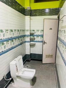 Bathroom Image of 2674 Sq.ft 2 BHK Apartment / Flat for rent in Sector 14 Hisar for Rs. 12000