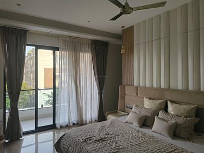 Bedroom Image of 3800 Sq.ft 5 BHK Builder Floor for sale in Indirapuram Ghaziabad for Rs. 57000000