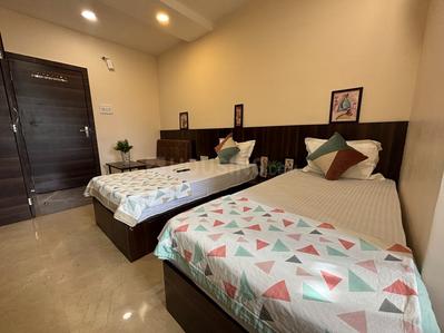 Bedroom Image of 300 Sq.ft 1 RK Apartment / Flat for rent in Vijay Nagar Indore for Rs. 11000