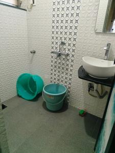 Bathroom Image of 550 Sq.ft 1 BHK Apartment / Flat for rent in Tulsidham Complex, Thane West Thane for Rs. 30000