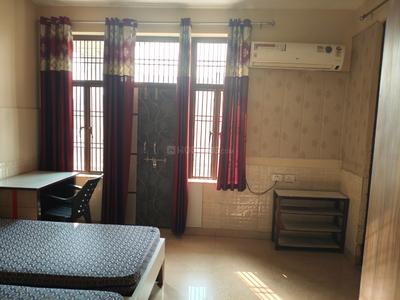 Bedroom Image of 350 Sq.ft 1 R Builder Floor for rent in Sikandra Agra for Rs. 7000