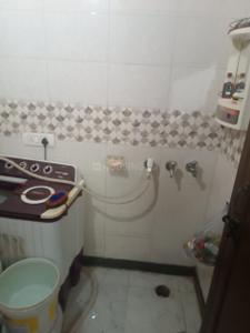 Bathroom Image of 720 Sq.ft 2 BHK Apartment / Flat for sale in Sanjay Garden, Gazipur New Delhi for Rs. 4000000