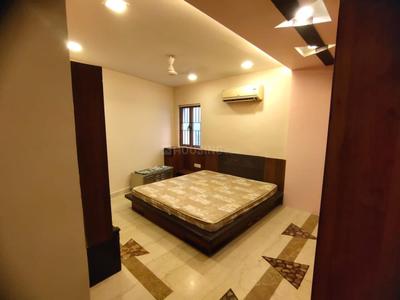 Bedroom Image of 3400 Sq.ft 3 BHK Apartment / Flat for sale in Lake Gardens Kolkata for Rs. 70000000