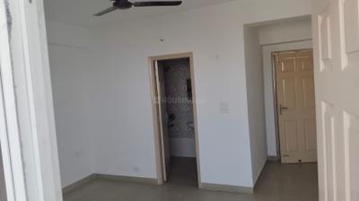 Bedroom Image of 1295 Sq.ft 3 BHK Apartment / Flat for rent in Supertech Cape Town, Sector 74 Noida for Rs. 36000