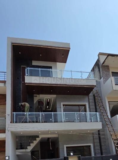 SEC 125 SUNNY ENCLAVE MOHALI Main Image 1