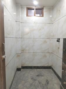 Common Bathroom Image of 540 Sq.ft 2 BHK Builder Floor for rent in Shastri Nagar New Delhi for Rs. 16500