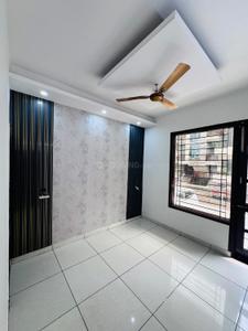 Bedroom Image of 1250 Sq.ft 3 BHK Apartment / Flat for sale in Peer Muchalla Zirakpur for Rs. 6189000