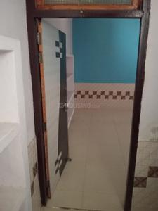 Bathroom Image of 750 Sq.ft 2 BHK Builder Floor for rent in Chakeri Kanpur for Rs. 7000