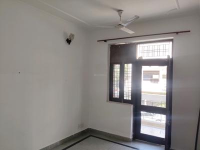 Living Room Image of 700 Sq.ft 2 BHK Builder Floor for rent in Sector 46 Gurgaon for Rs. 35000