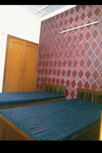 Bedroom Image of BAWA PG in Sector 37, Chandigarh