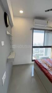 Bedroom Image of 700 Sq.ft 2 BHK Apartment / Flat for rent in DLH Leo Tower, Andheri West Mumbai for Rs. 125000