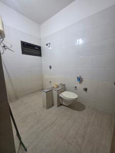 Bathroom Image of 4200 Sq.ft 4 BHK Independent House for rent in Vallabh Vidhyanagar Anand for Rs. 40000