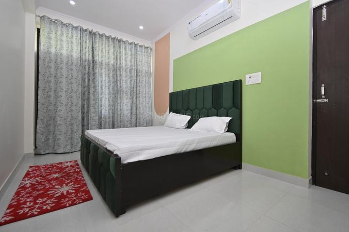 Capital  Bedroom 1