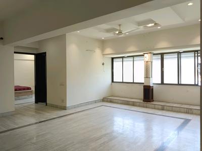 Living Room Image of 2000 Sq.ft 3 BHK Apartment / Flat for sale in Ballygunge Kolkata for Rs. 21000000