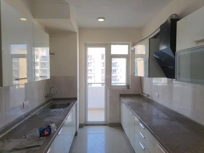 Kitchen Image of 2025 Sq.ft 3 BHK Apartment / Flat for sale in Emaar Imperial Gardens, Sector 102 Gurgaon for Rs. 24500000