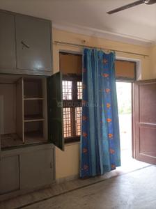 Bedroom Image of 1350 Sq.ft 1 BHK Independent House for rent in HUDA Plot Sector 38, Sector 38 Gurgaon for Rs. 23000