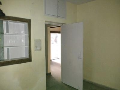 Bedroom Image of 950 Sq.ft 2 BHK Apartment / Flat for sale in Vikaspuri New Delhi for Rs. 13200000