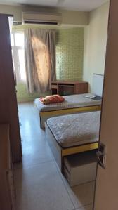 Bedroom Image of 1475 Sq.ft 3 BHK Apartment / Flat for rent in Supreme Enclave, Mayur Vihar Phase 1 New Delhi for Rs. 48000