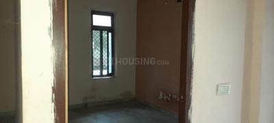 Bathroom Image of 800 Sq.ft 2 BHK Builder Floor for rent in Veer Savarkar Nagar Bareilly for Rs. 8500