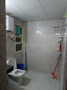 Bathroom Image of 1250 Sq.ft 2 BHK Apartment / Flat for rent in AWHO Vay Sector 8B G, Vrindavan Yojana Lucknow for Rs. 25000