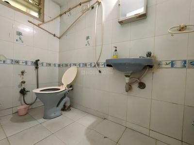 Bathroom Image of 950 Sq.ft 2 BHK Apartment / Flat for sale in Akota Vadodara for Rs. 2800000
