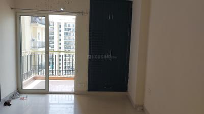 Bedroom Image of 615 Sq.ft 1 BHK Apartment / Flat for rent in Maxblis Grand Wellington, Sector 75 Noida for Rs. 25000