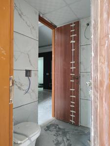 Common Bathroom Image of 1095 Sq.ft 2 BHK Apartment / Flat for sale in Devla Greater Noida for Rs. 4100001