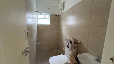 Bathroom Image of 600 Sq.ft 1 BHK Apartment / Flat for rent in Thanisandra Bengaluru for Rs. 25000