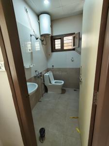 Bathroom Image of 600 Sq.ft 1 BHK Builder Floor for rent in Whitefield Bengaluru for Rs. 18000