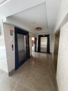Image of 860 Sq.ft 2 BHK Apartment / Flat for rent in Royal Oasis, Malad West, Mumbai for Rs. 50000