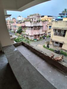 Balcony Image of 750 Sq.ft 2 BHK Apartment / Flat for sale in Tollygunge Kolkata for Rs. 4500000