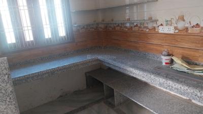 Kitchen Image of 900 Sq.ft 2 BHK Independent House for rent in Lamhi Varanasi for Rs. 14000