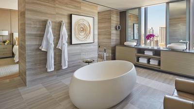 Bathroom Image of 4500 Sq.ft 4 BHK Apartment / Flat for rent in Beaumonde Towers, Prabhadevi Mumbai for Rs. 1400000