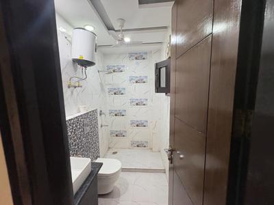 Image of 2000 Sq.ft 3 BHK Builder Floor for rent in Kirti Nagar, New Delhi for Rs. 65000