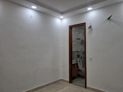 Bedroom Image of 1000 Sq.ft 3 BHK Builder Floor for sale in Mahavir Enclave New Delhi for Rs. 8900000
