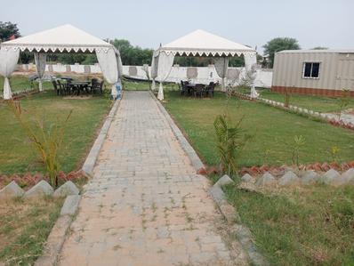 VARDAAN MEADOWS MAHINDRA SEZ Plot View 2