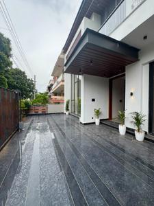 Image of 1800 Sq.ft 6 BHK Villa for sale in Kharar, Mohali for Rs. 33500000