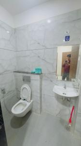 Bathroom Image of 500 Sq.ft 1 BHK Builder Floor for rent in Mahalakshmi Nagar Indore for Rs. 21000