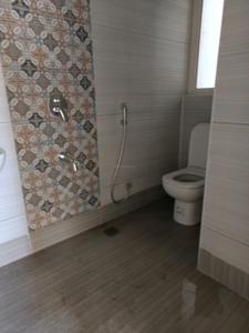 Common Bathroom Image of 1000 Sq.ft 2 BHK Apartment / Flat for sale in Park Infinia by Kumar Corp, Fursungi Pune for Rs. 5900000