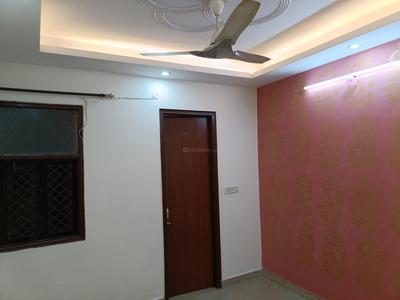 Bedroom Image of 600 Sq.ft 2 BHK Builder Floor for sale in Laxmi Nagar New Delhi for Rs. 4900000