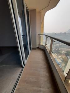 Balcony Image of 1286 Sq.ft 3 BHK Apartment / Flat for sale in Sheth Beaumonte Tower C, Sion Mumbai for Rs. 67500000