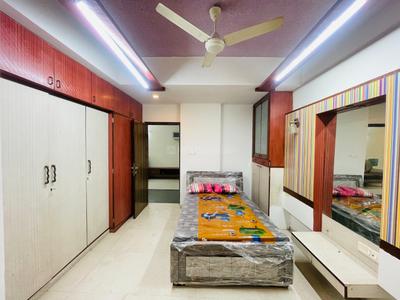 Bedroom Image of 1322 Sq.ft 2 BHK Apartment / Flat for rent in Shyamal Ahmedabad for Rs. 25000