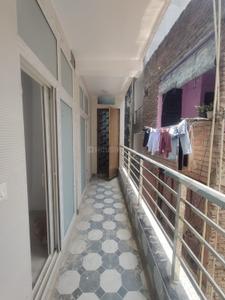 Balcony Image of 650 Sq.ft 2 BHK Builder Floor for sale in Mayur Vihar Phase 1 New Delhi for Rs. 4500000