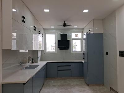 Kitchen Image of 1350 Sq.ft 3 BHK Builder Floor for sale in Paschim Vihar New Delhi for Rs. 30000000