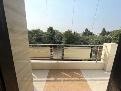 Balcony Image of A-One Girls PG in Sector 41, Noida