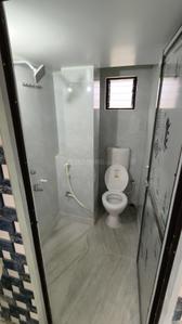 Bathroom Image of 490 Sq.ft 1 RK Apartment / Flat for rent in Keshtopur Kolkata for Rs. 7000