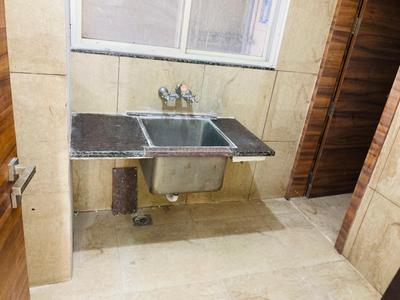 Kitchen Image of 1890 Sq.ft 3 BHK Apartment / Flat for rent in Paras Emperor, Hoshangabad Road Bhopal for Rs. 45000