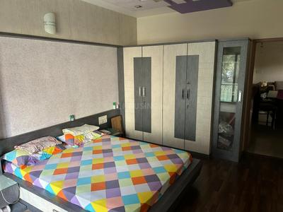 Bedroom Image of 1800 Sq.ft 3 BHK Apartment / Flat for sale in Prahlad Nagar Ahmedabad for Rs. 14500000